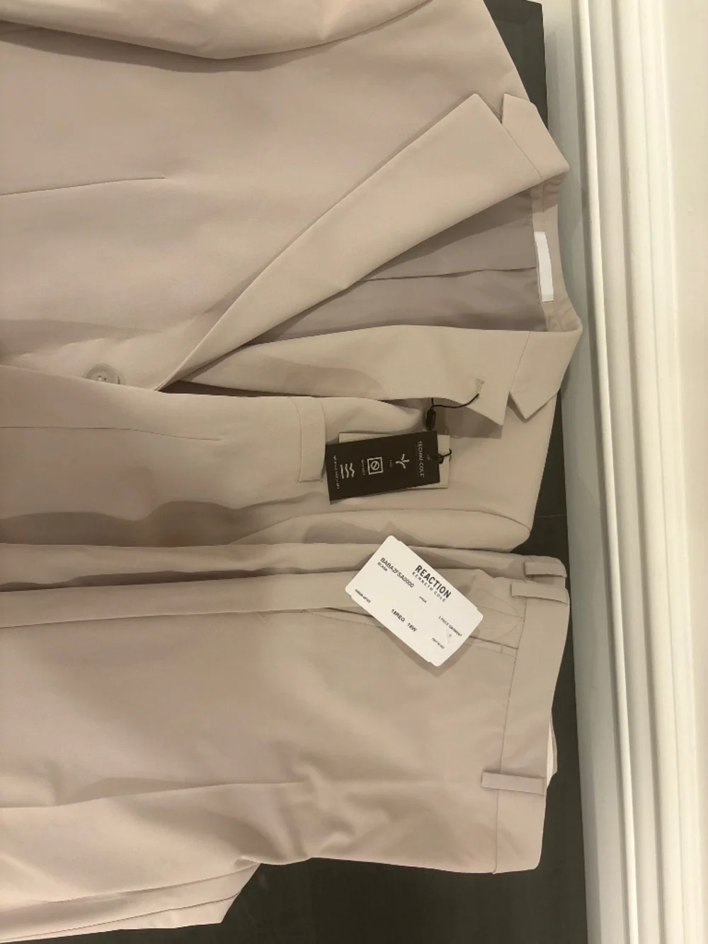 Kenneth Cole Reaction this slim